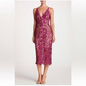 Dress The Population Marie Lace Midi Dress in Mulberry Size XS